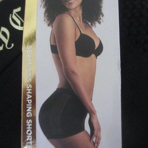 NWOT JUICY COUTURE L BLACK LARGE  PANTIES